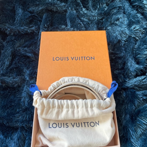 Louis Vuitton Damier Azur belt, size 90|36. Worn less than 5 times. - Picture 3 of 6